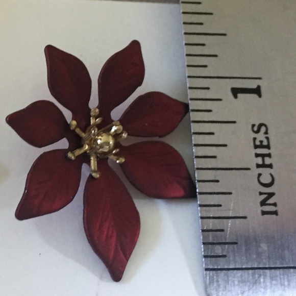 Vintage Red Poinsettia Earrings - Picture 6 of 8